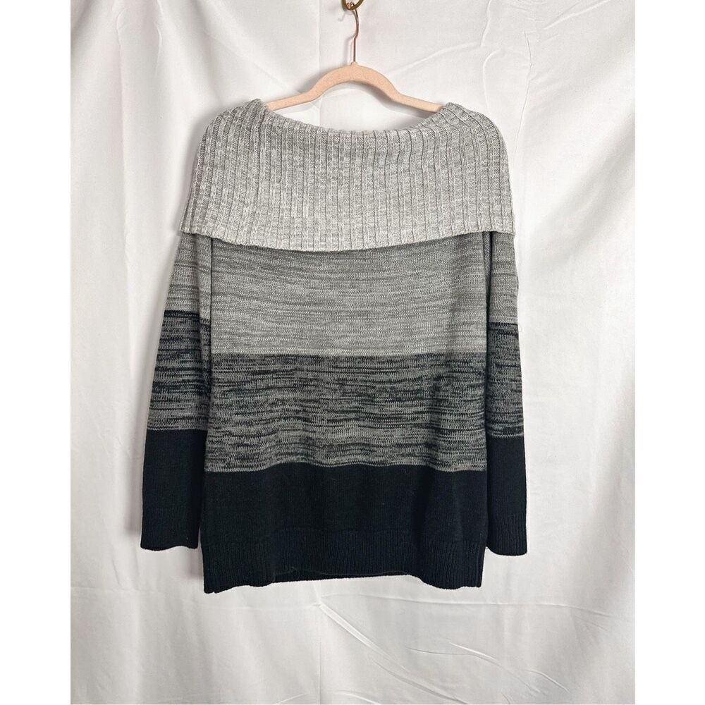 New York & Company Sweater - Picture 8 of 9